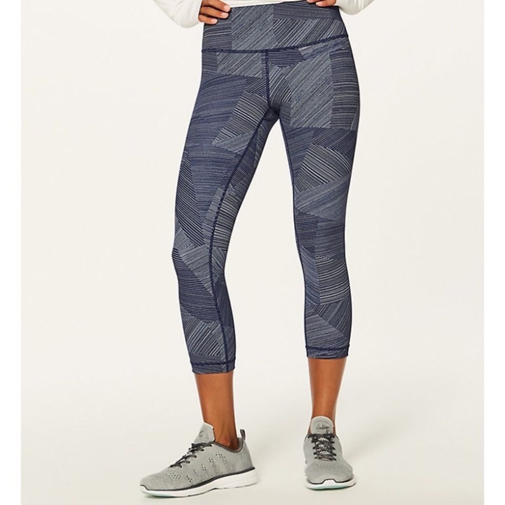 Navy and white lululemon cropped leggings